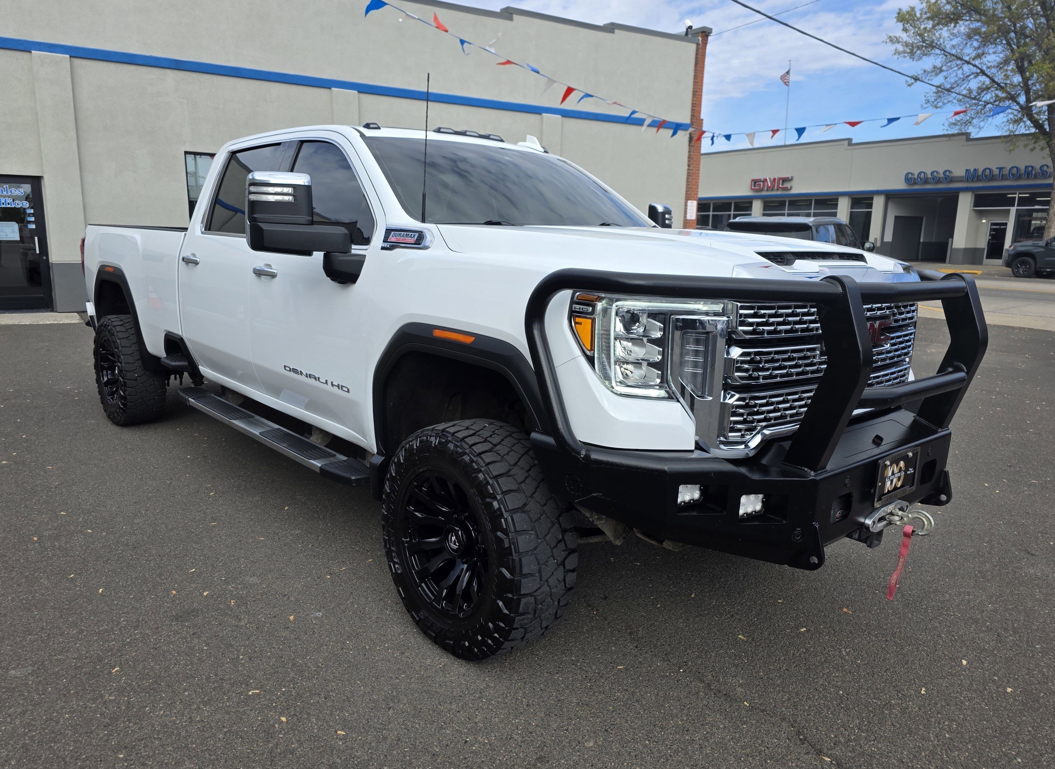 Used 2022 GMC Sierra 3500 Denali w/ Denali Ultimate Package image 10
