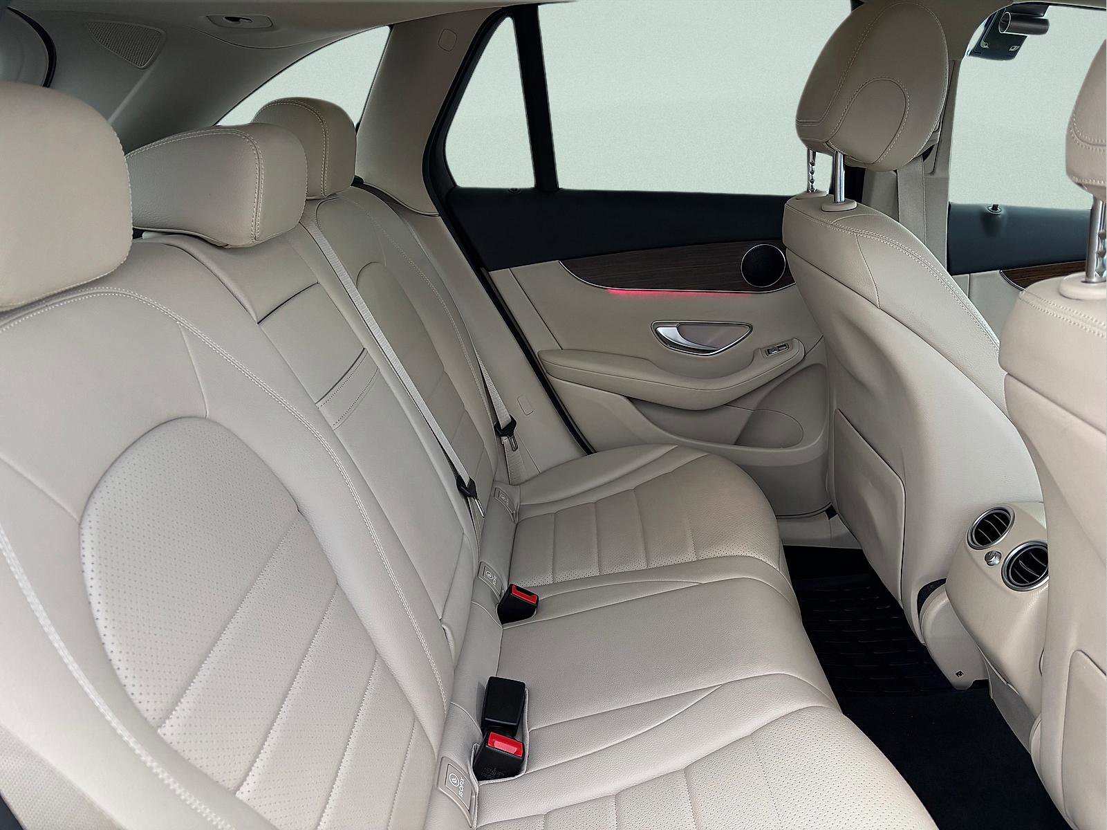 Used 2022 Mercedes-Benz GLC 300 4MATIC image 26