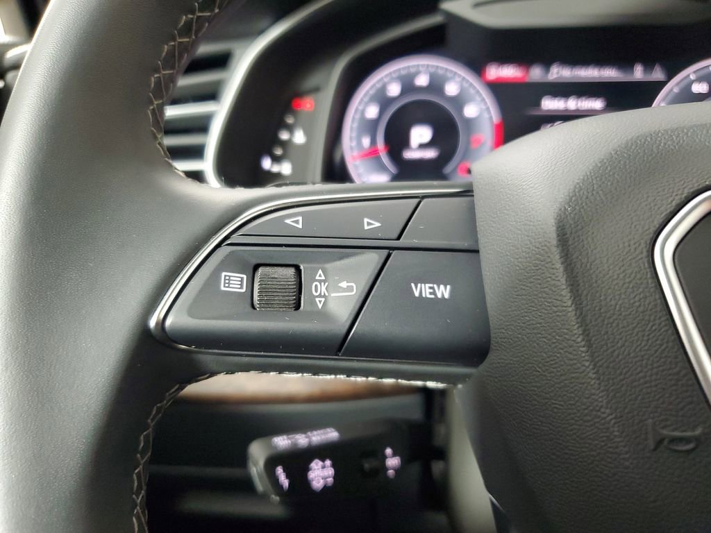 Used 2025 Audi Q7 3.0T Premium w/ Convenience Package image 24