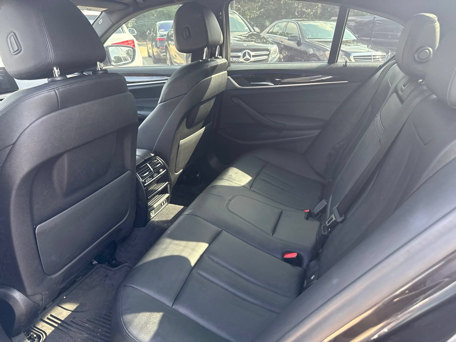 Used 2020 BMW 530i w/ Convenience Package RWD image 10