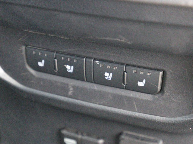 Used 2023 Toyota Tundra Platinum AWD/4WD image 33