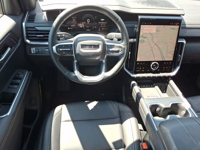 Used 2026 GMC Acadia Elevation w/ Elevation Premium Package FWD image 11