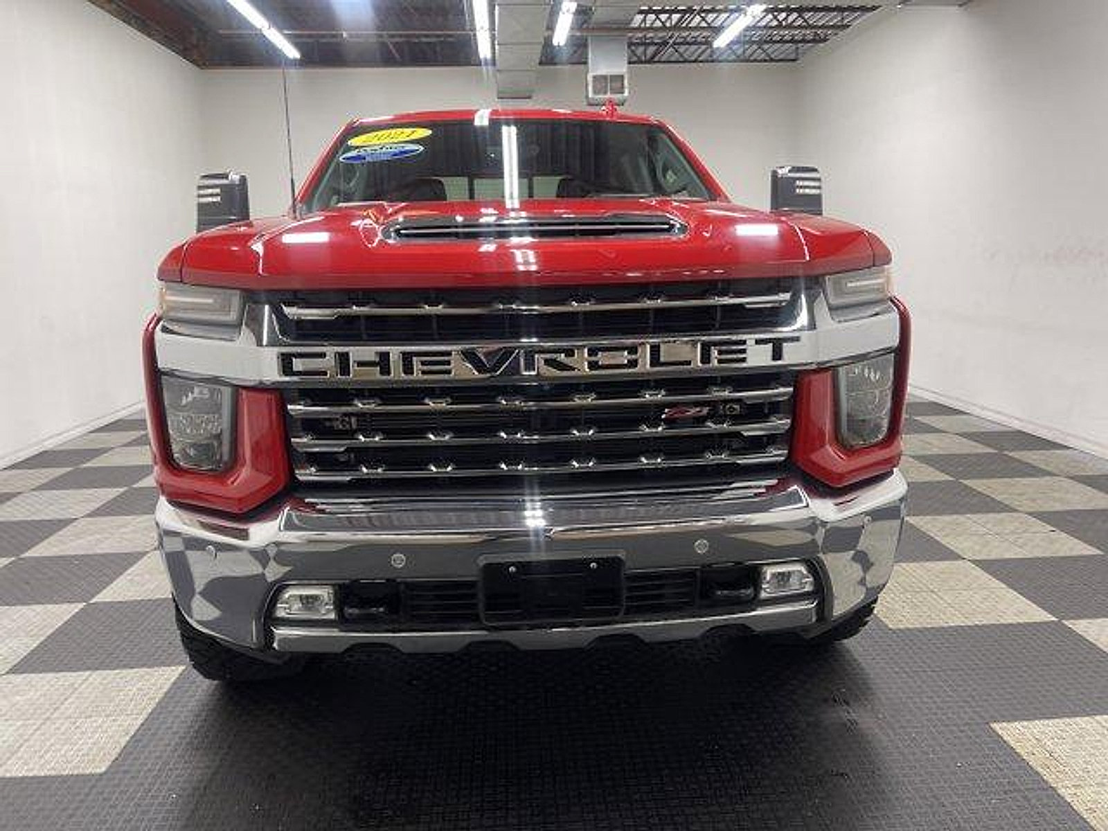 Used 2021 Chevrolet Silverado 2500 LTZ w/ LTZ Premium Package AWD/4WD image 6