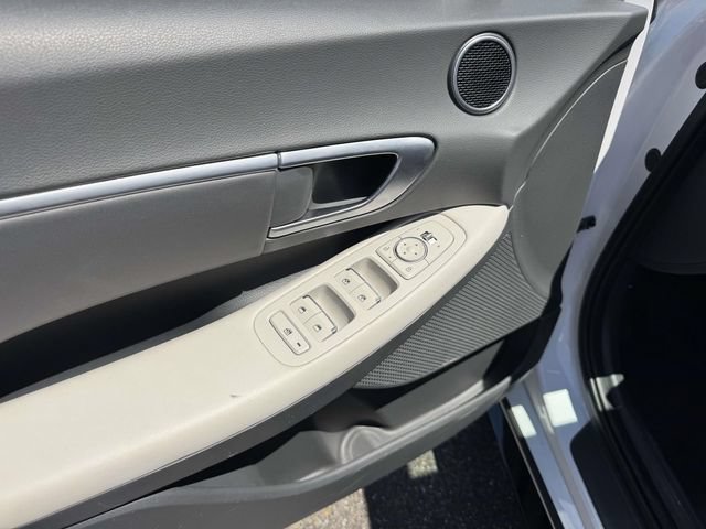 Used 2025 Hyundai Sonata SEL FWD image 18