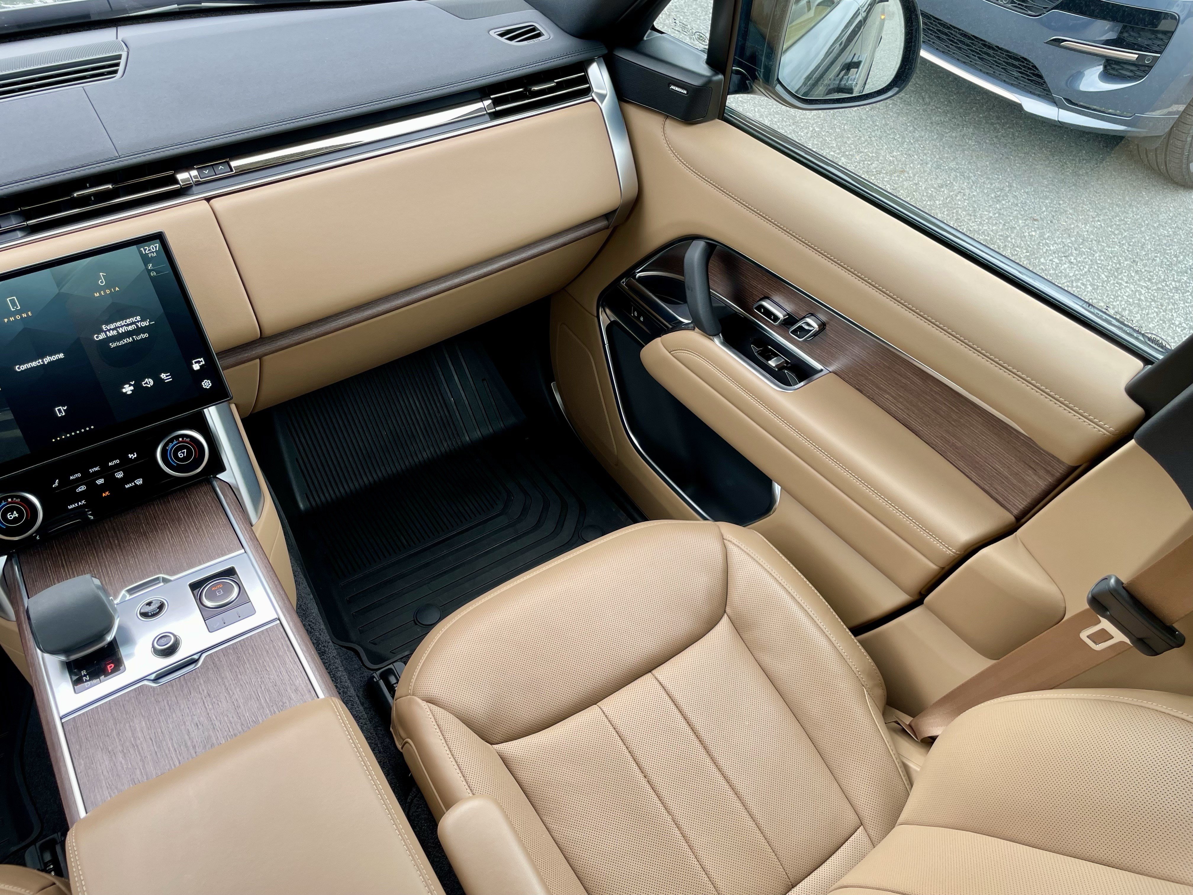 Used 2023 Land Rover Range Rover SE AWD/4WD image 18
