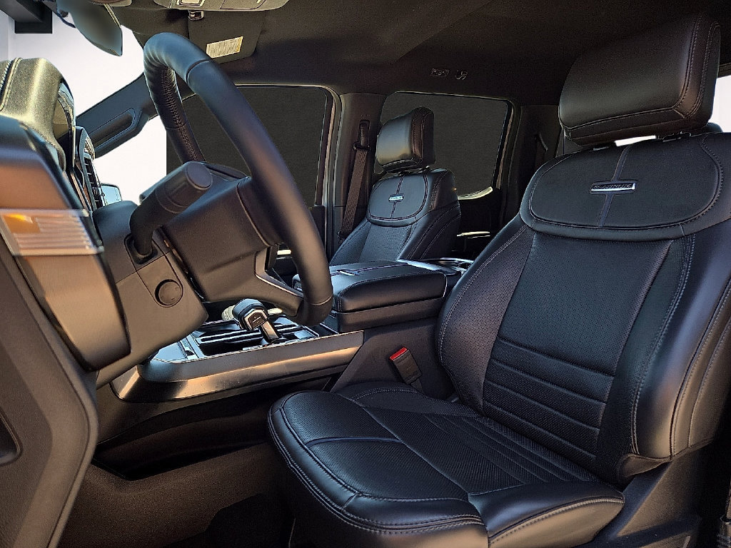 Used 2025 Ford F150 Platinum AWD/4WD image 13