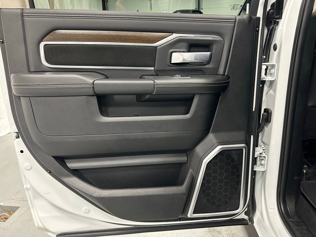 Used 2024 RAM 3500 Laramie image 42