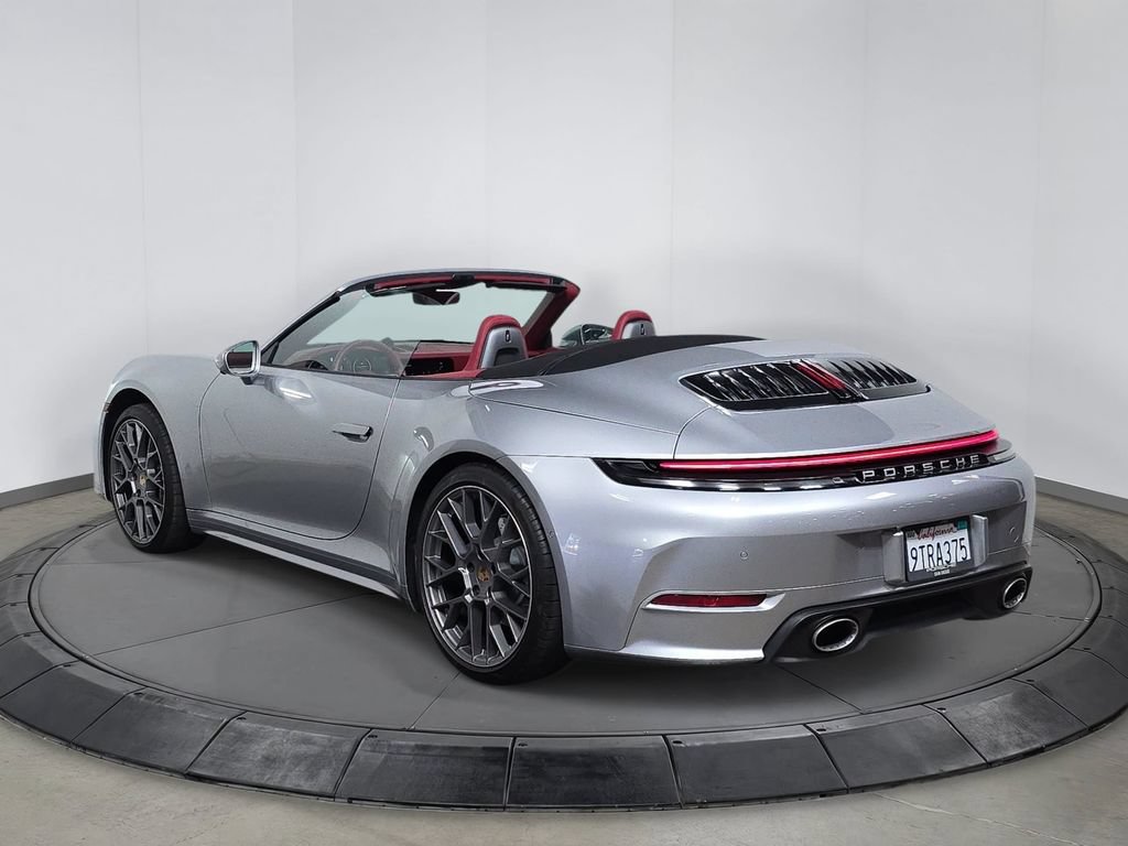Certified 2025 Porsche 911 Carrera RWD image 3