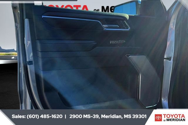 Used 2024 Chevrolet Silverado 1500 High Country w/ Technology Package image 17