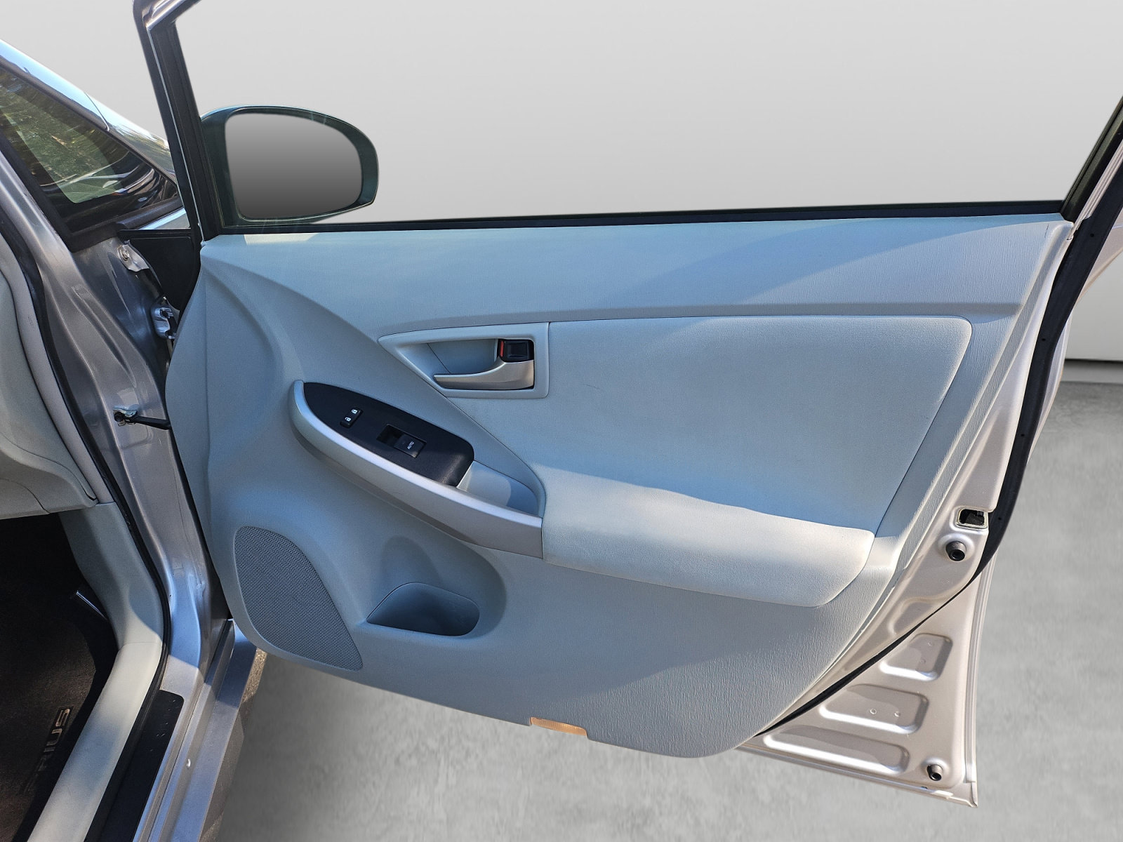 Used 2012 Toyota Prius Two FWD image 33