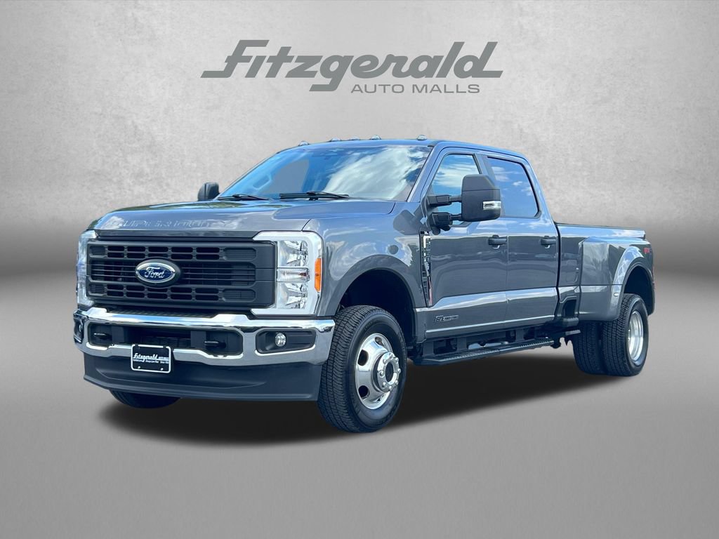 Used 2023 Ford F350 XL w/ 360-Degree Camera Package AWD/4WD image 2