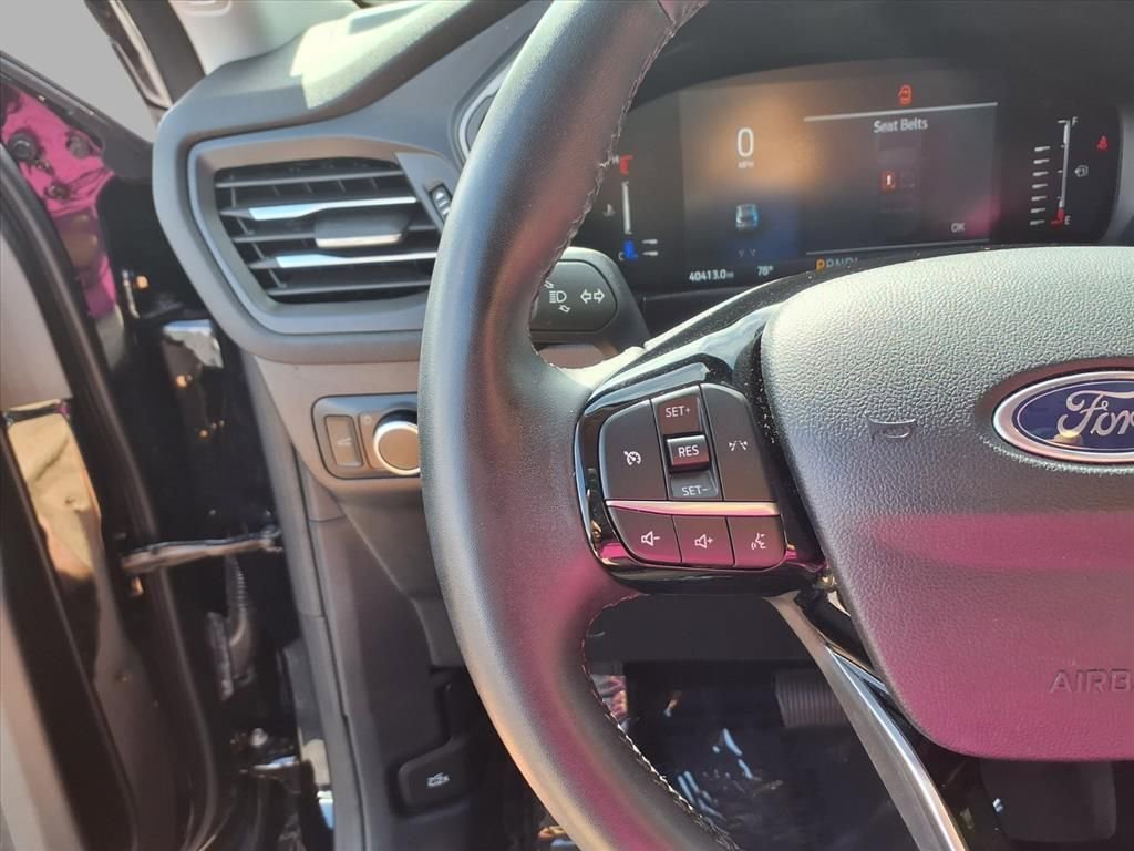 Used 2024 Ford Escape Active image 12