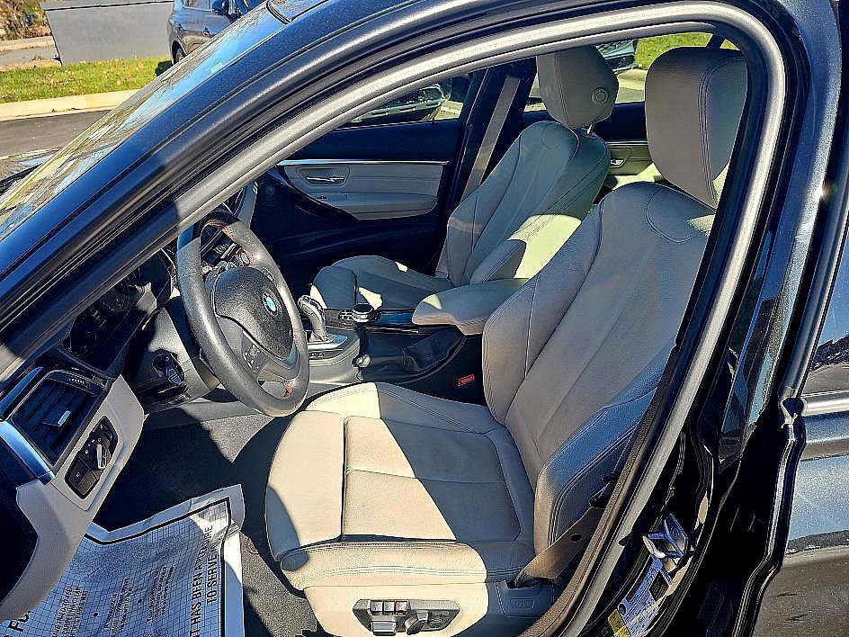 Used 2018 BMW 330i xDrive Sedan image 13