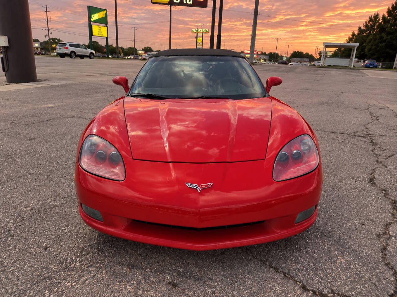 Used 2006 Chevrolet Corvette Convertible w/ Preferred Equipment Group RWD image 9