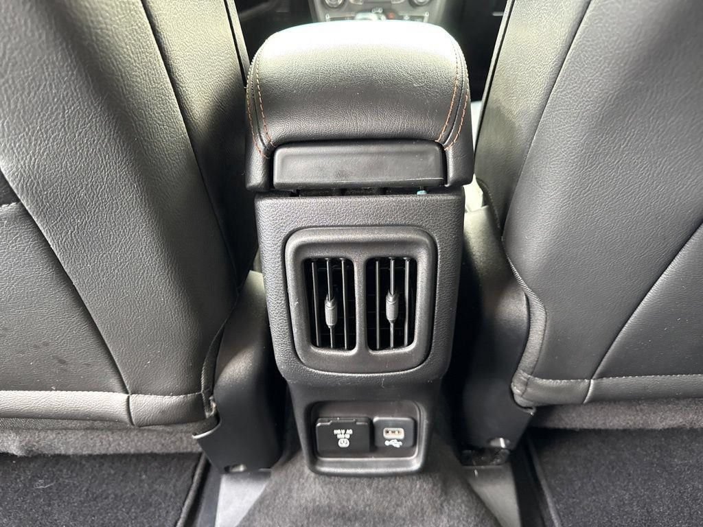 Used 2018 Jeep Compass Limited w/ Navigation Group AWD/4WD image 20