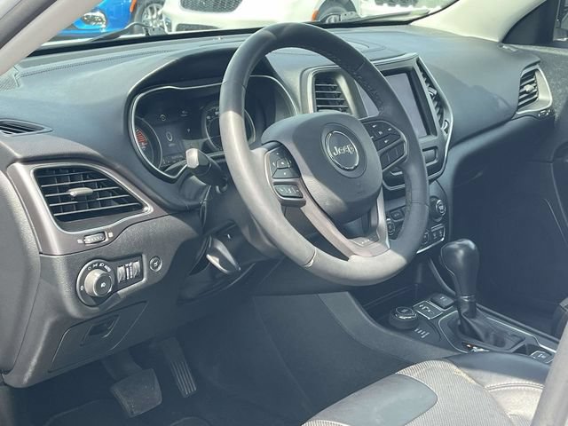 Used 2022 Jeep Cherokee Latitude Lux w/ Sun & Sound Group AWD/4WD image 12