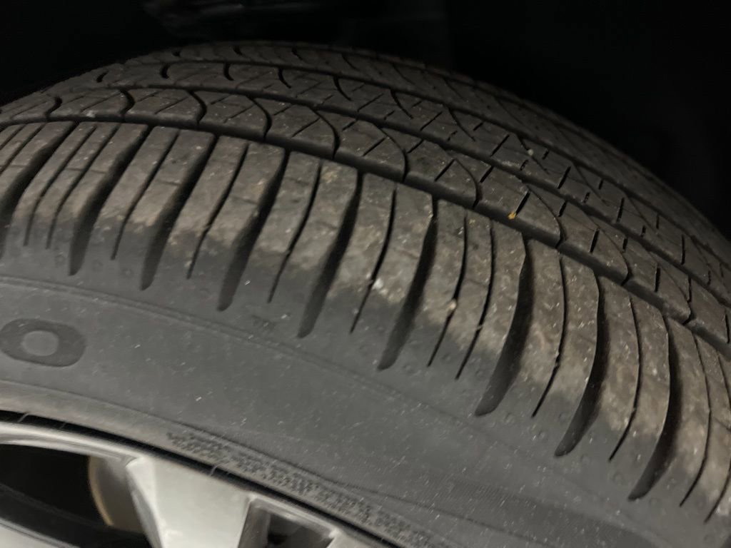 Used 2024 Volkswagen Tiguan SE R-Line image 47