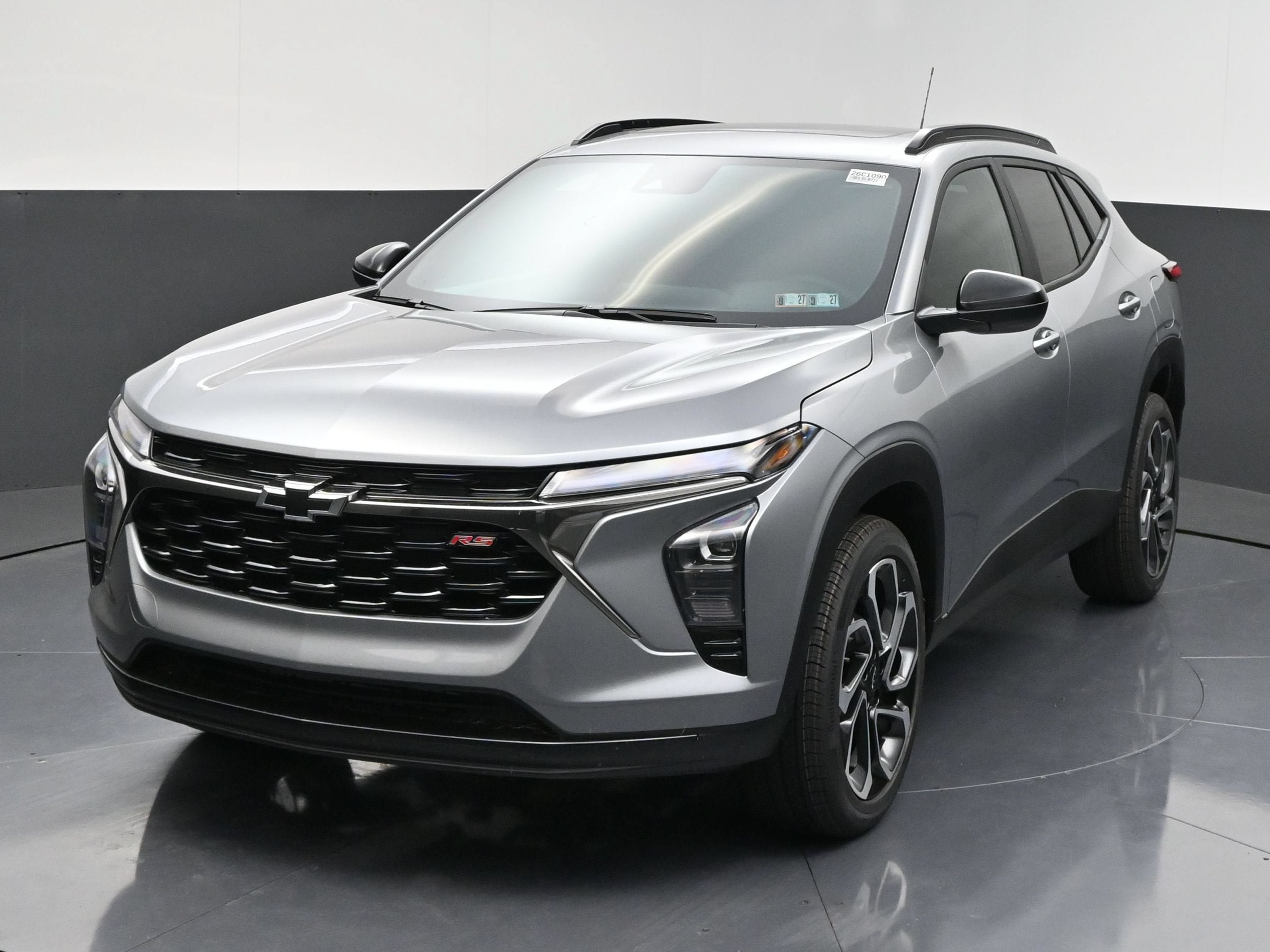 New 2026 Chevrolet Trax RS w/ Sunroof Package FWD image 4