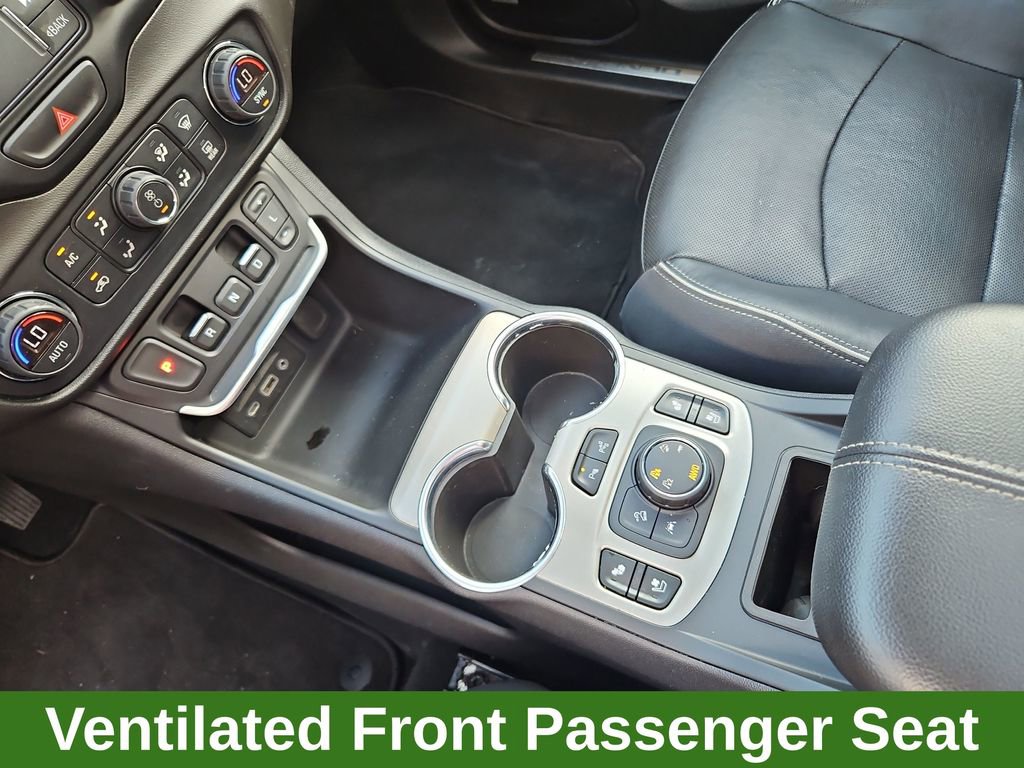Used 2020 GMC Terrain Denali w/ Denali Premium Package AWD/4WD image 20