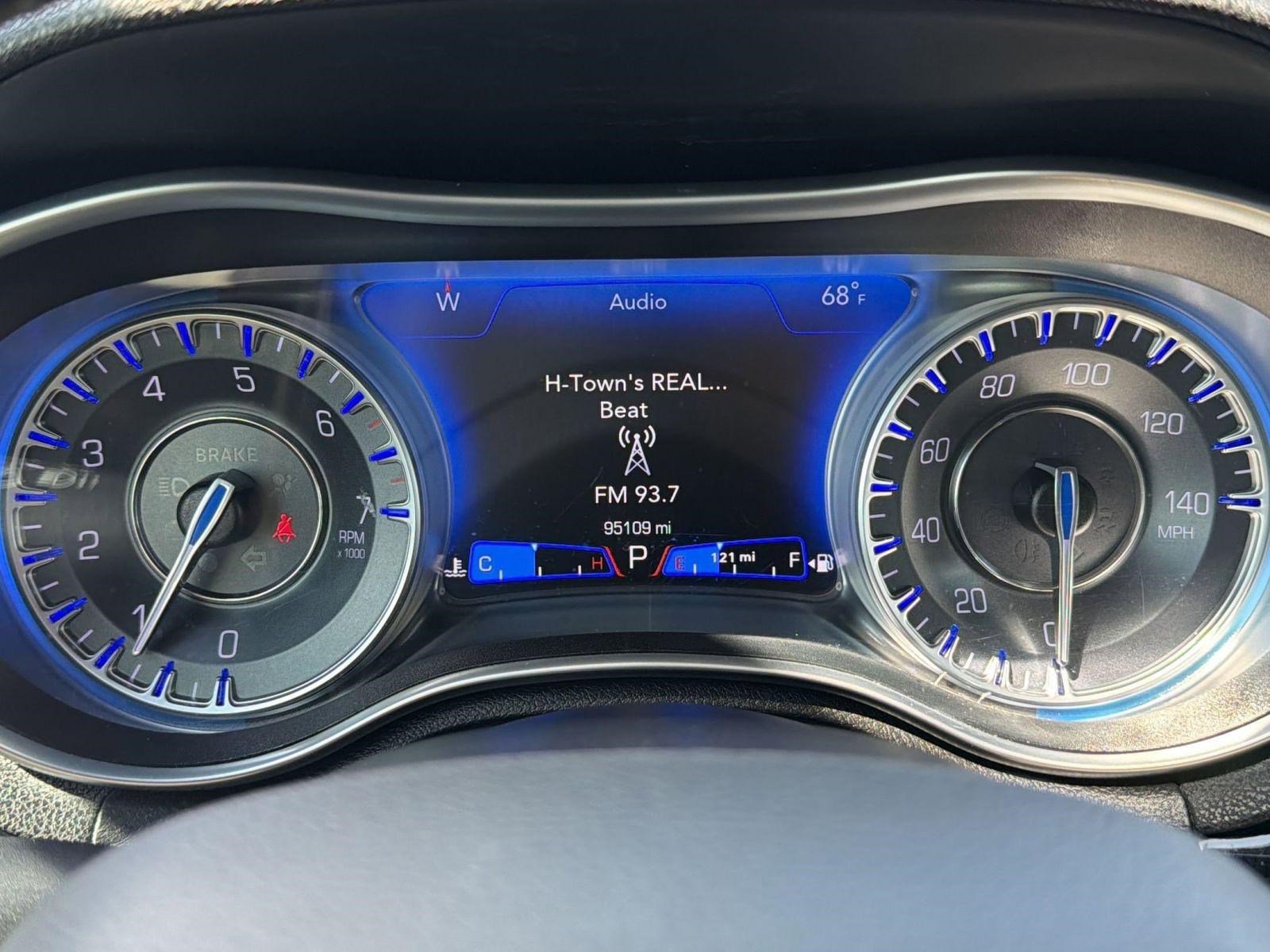 Used 2021 Chrysler 300 S RWD image 17