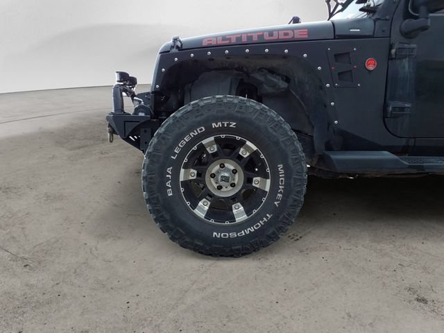 Used 2012 Jeep Wrangler Unlimited Sahara AWD/4WD image 14