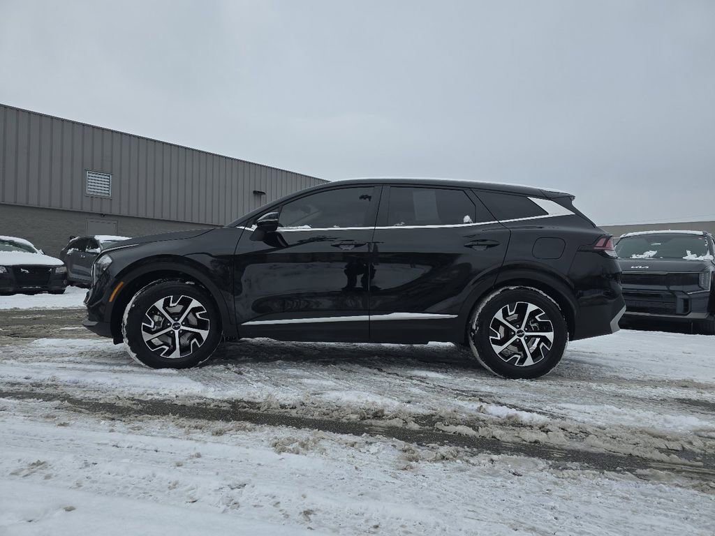 Used 2023 Kia Sportage EX image 12
