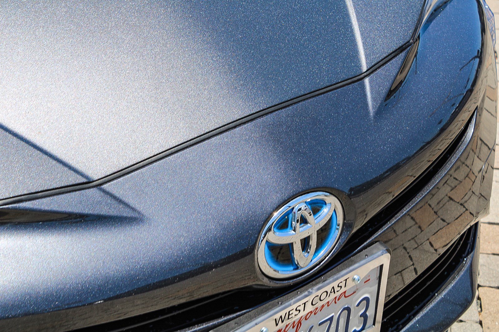 Certified 2016 Toyota Prius Two FWD image 6