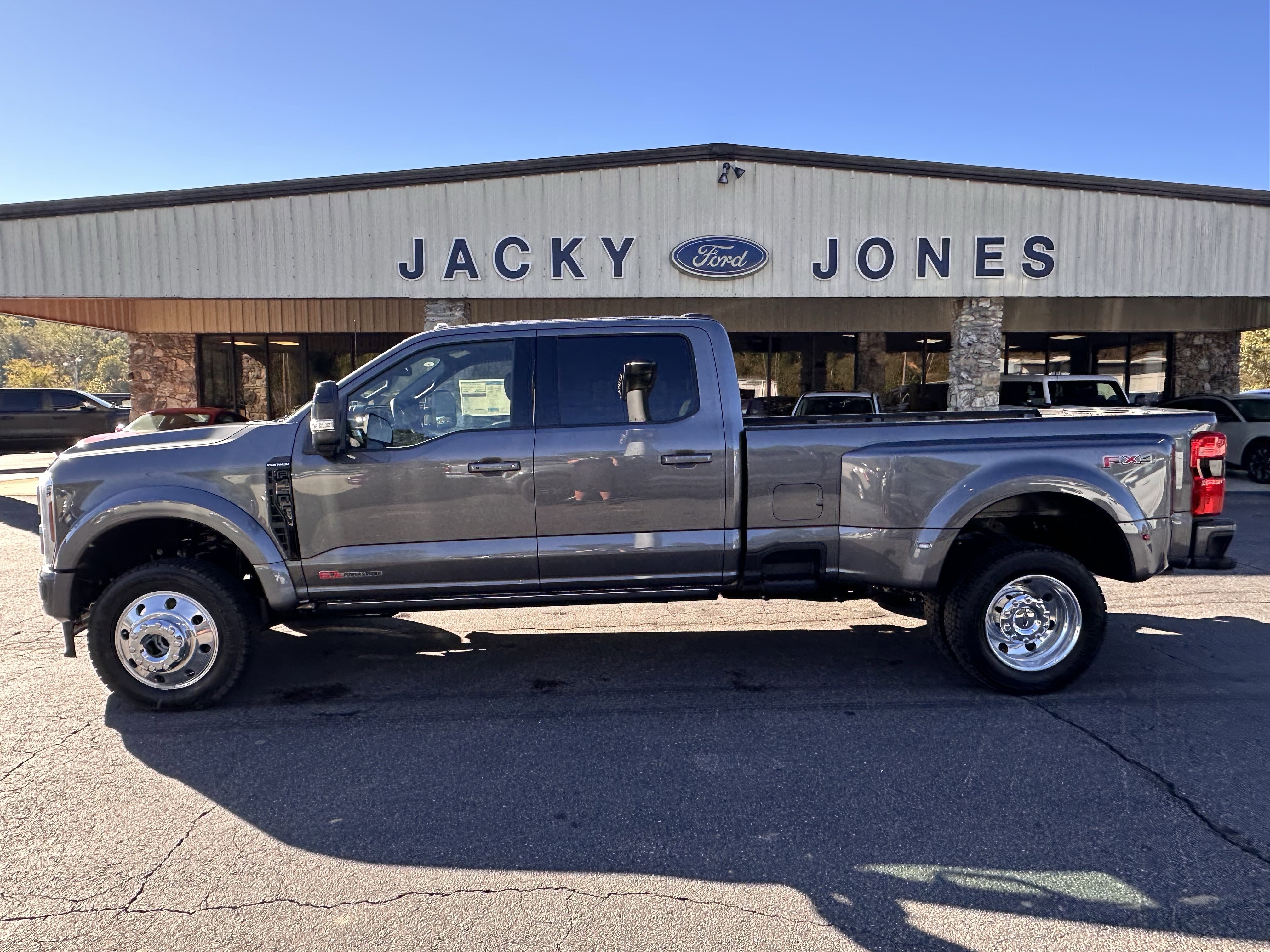 New 2026 Ford F450 Platinum image 1