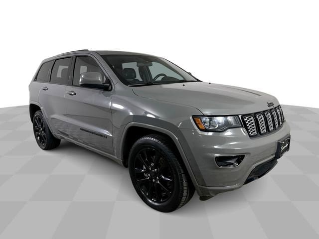 Used 2021 Jeep Grand Cherokee Laredo X AWD/4WD image 2