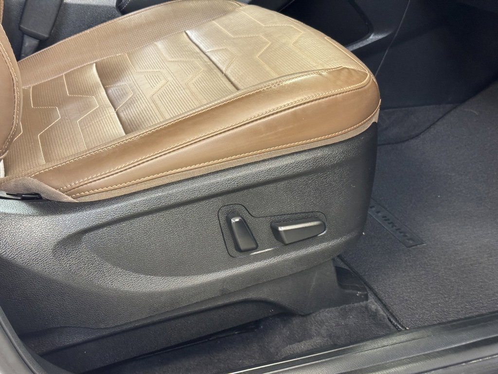 Used 2022 Kia Telluride SX w/ SX Prestige Package image 29