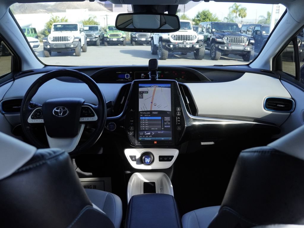 Used 2017 Toyota Prius Prime Advanced w/ Carpet Mat Package FWD image 31