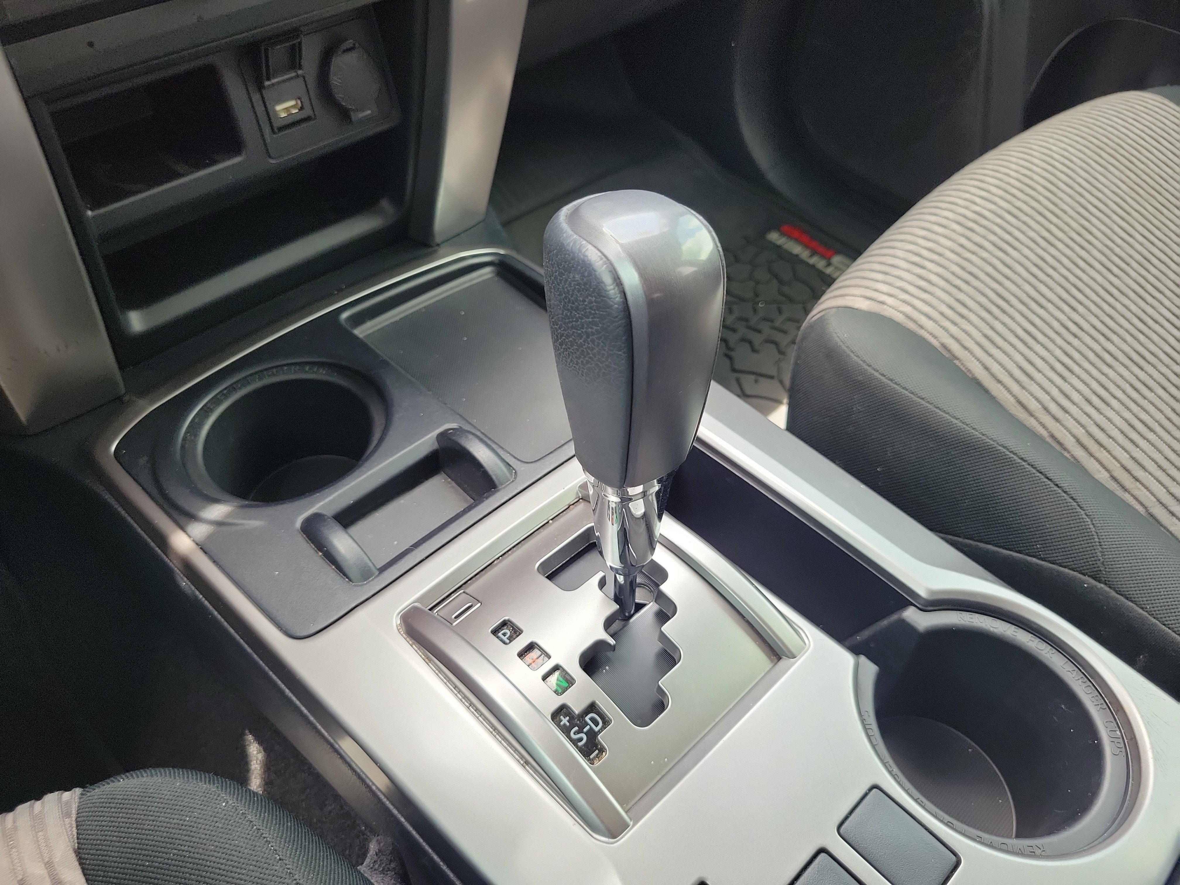 Used 2024 Toyota 4Runner SR5 RWD image 28