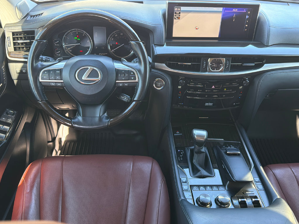 Used 2017 Lexus LX 570 4WD w/ Luxury Package image 25