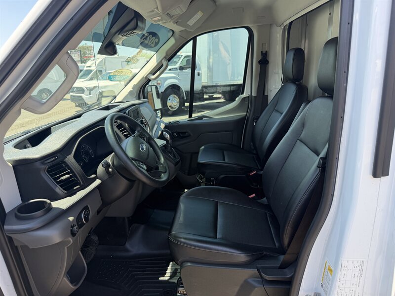 Used 2023 Ford Transit 350 DRW RWD image 12