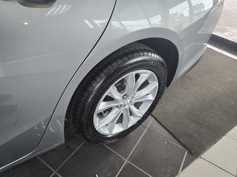 Used 2025 Chevrolet Malibu LT FWD image 26