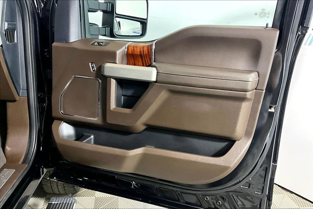 Used 2022 Ford F250 King Ranch w/ King Ranch Ultimate Package AWD/4WD image 19