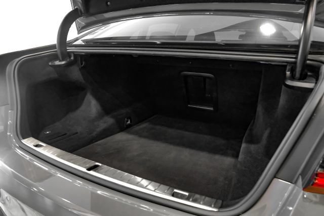 Used 2020 BMW 750i xDrive w/ Executive Package AWD/4WD image 72