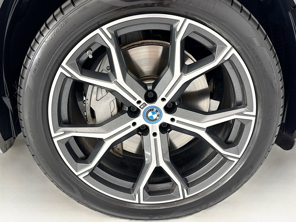 Certified 2024 BMW X5 xDrive50e w/ Executive Package AWD/4WD image 31