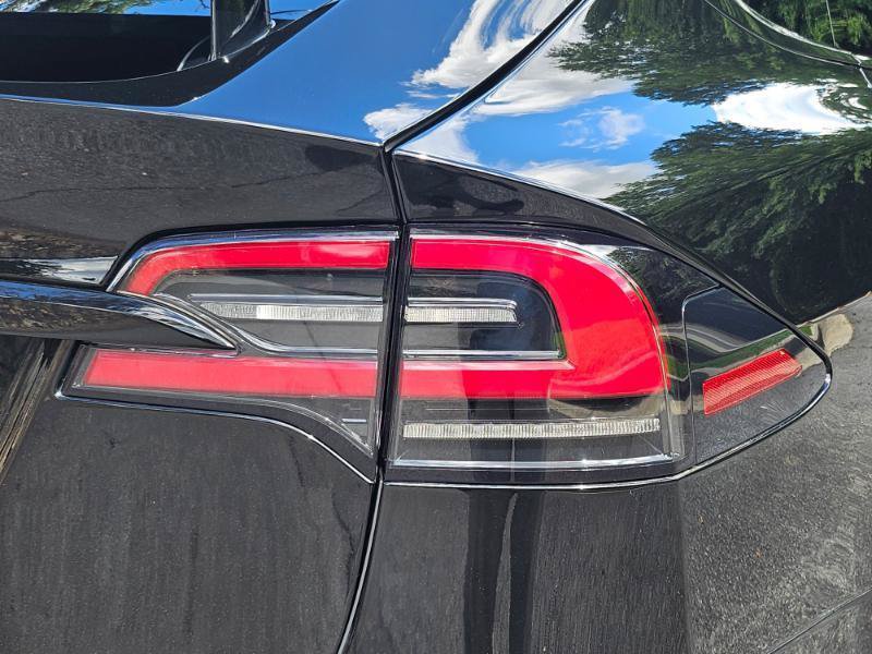 Used 2023 Tesla Model X AWD/4WD image 31