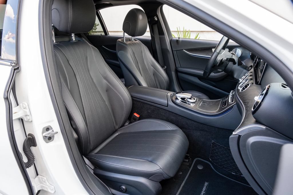 Used 2019 Mercedes-Benz E 300 image 29