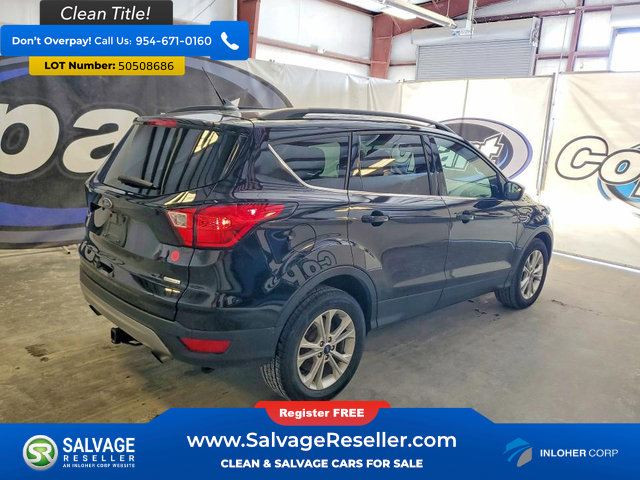 Used 2019 Ford Escape SEL FWD image 4
