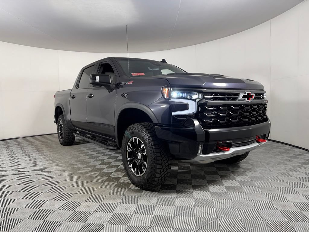 Used 2024 Chevrolet Silverado 1500 ZR2 w/ Technology Package AWD/4WD image 5