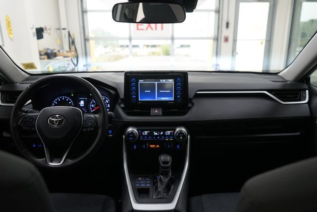 Used 2020 Toyota RAV4 XLE w/ Convenience Package AWD/4WD image 30
