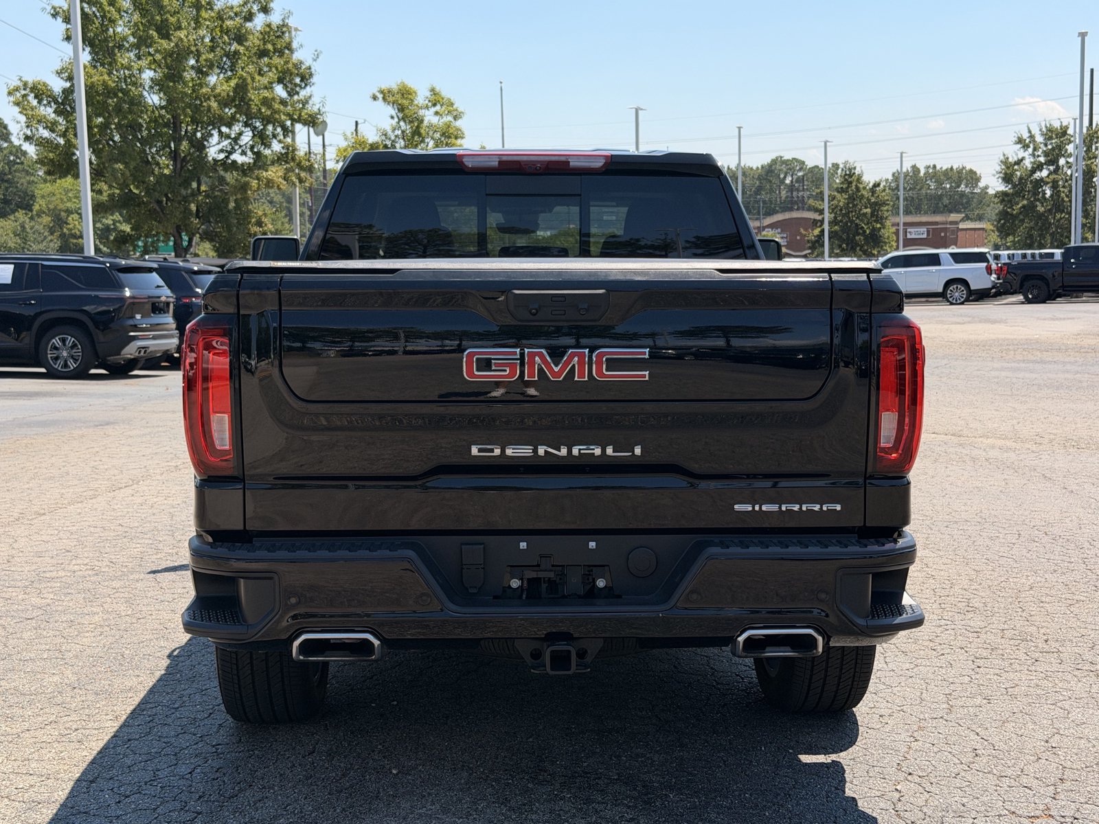 Used 2026 GMC Sierra 1500 Denali w/ Denali Reserve Package AWD/4WD image 11