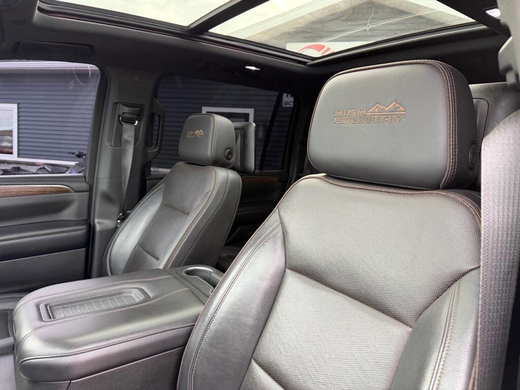 Used 2021 Chevrolet Suburban High Country AWD/4WD image 14
