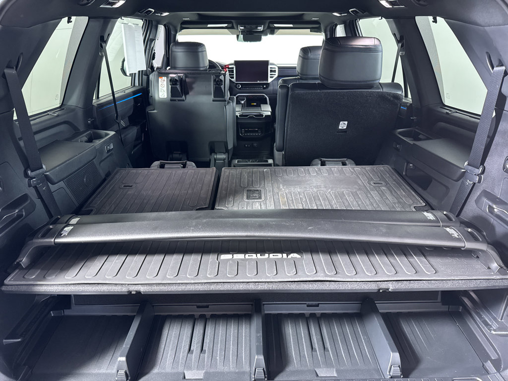 Used 2024 Toyota Sequoia Platinum image 7
