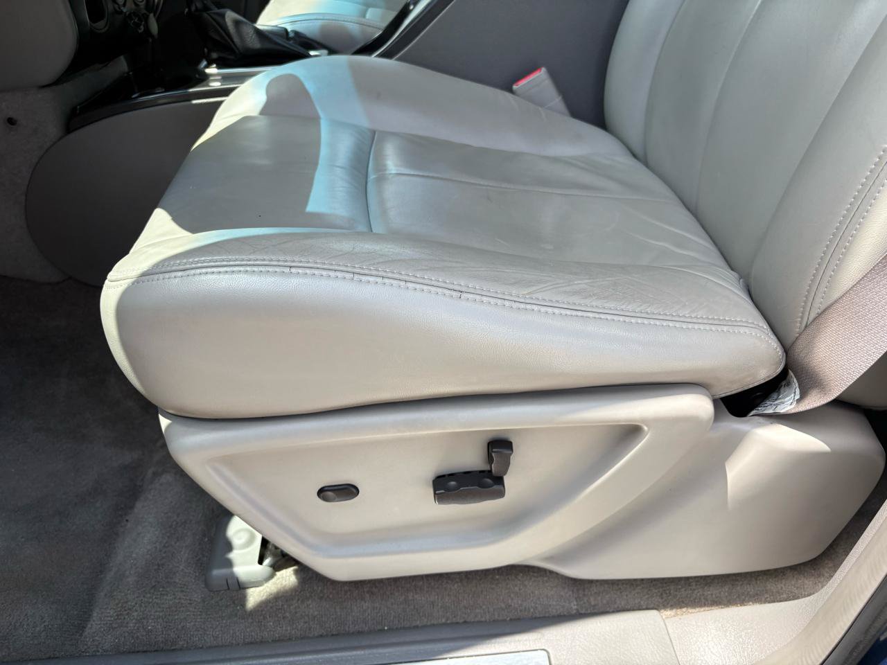 Used 2006 GMC Envoy SLE RWD image 22