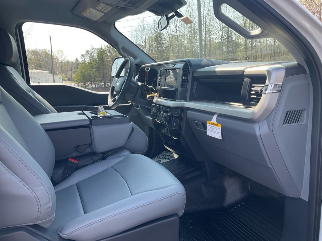New 2026 Ford F250 XL w/ XL Driver Assist Package AWD/4WD image 11