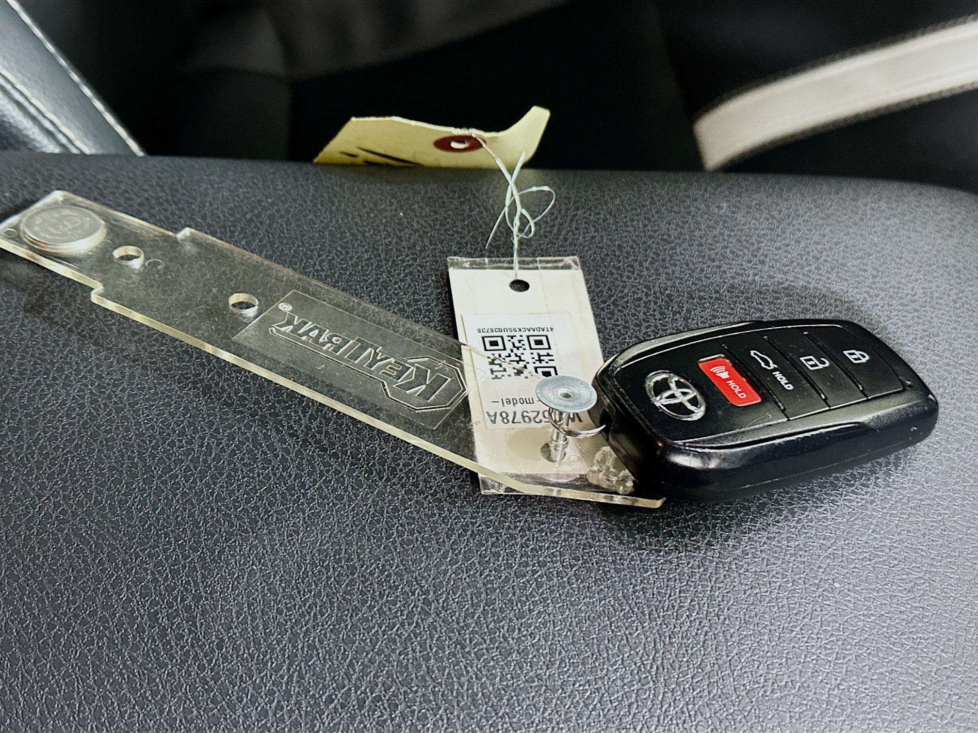 Used 2025 Toyota Camry SE w/ Convenience Package FWD image 33