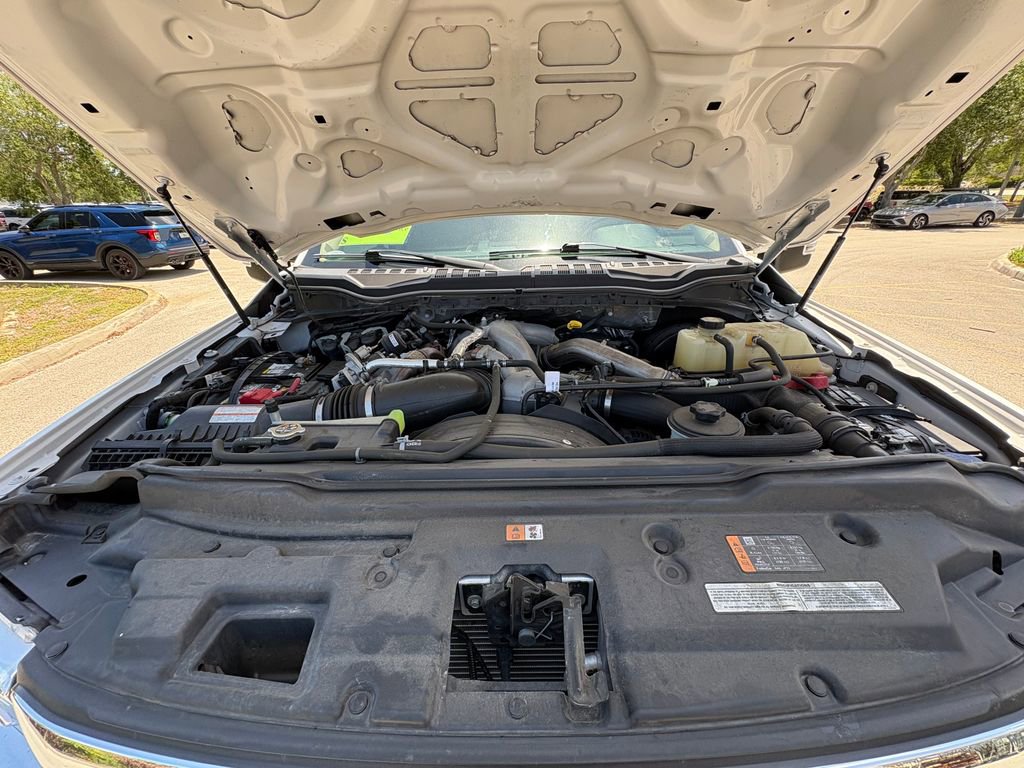 Used 2021 Ford F350 Lariat w/ Lariat Ultimate Package AWD/4WD image 31